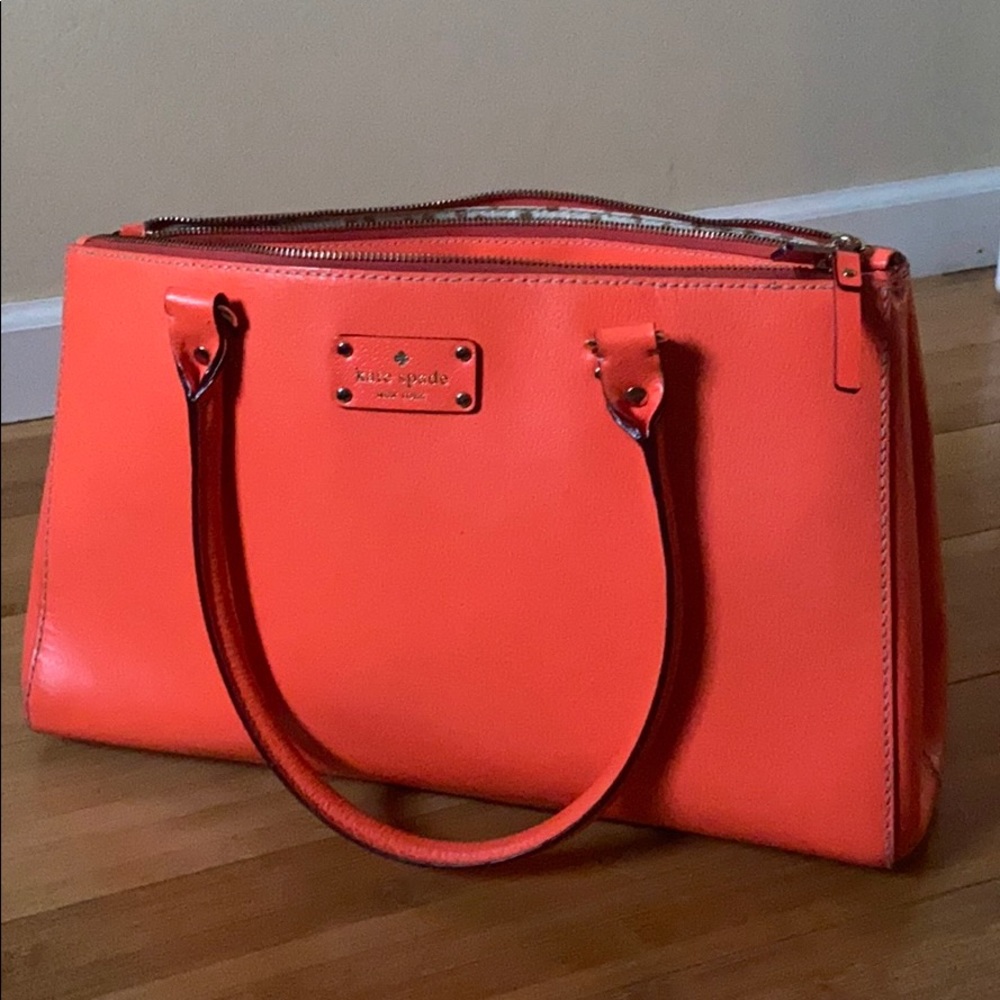 Authentic KS WELLESLEY QUINN LEATHER TOTE